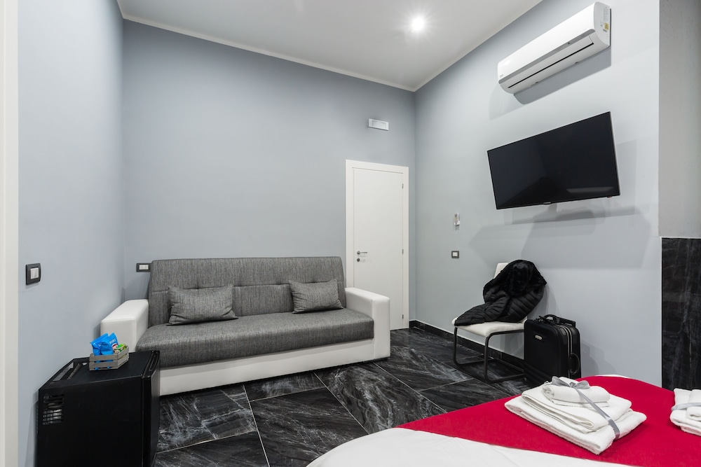 Hotel Bella Napoli Suites 43/67