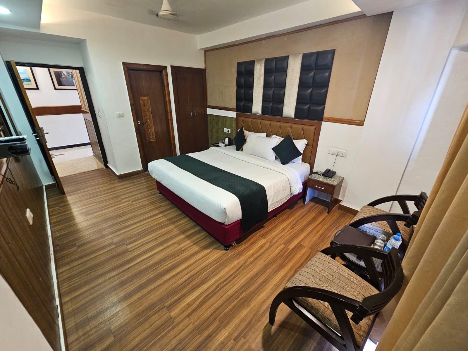 Hotel Mayur 16/20