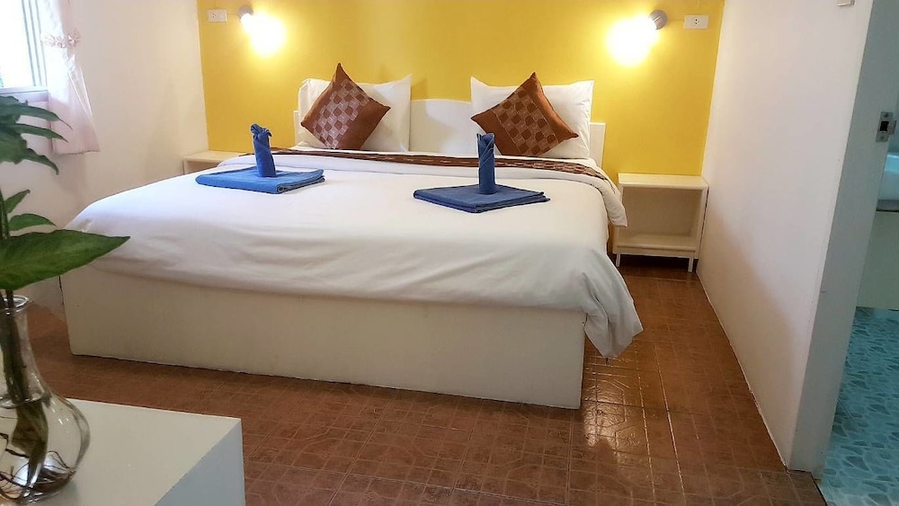 Loma Resort 32/57