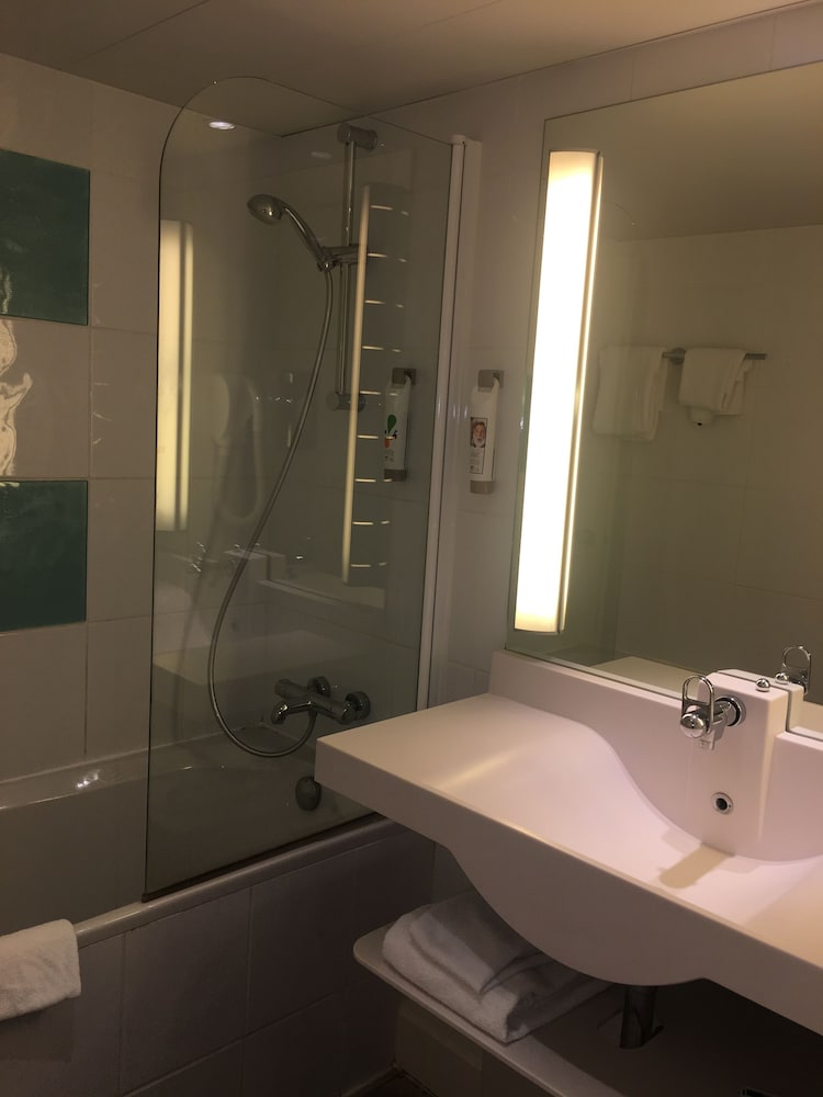 ibis Styles Besancon 76/77