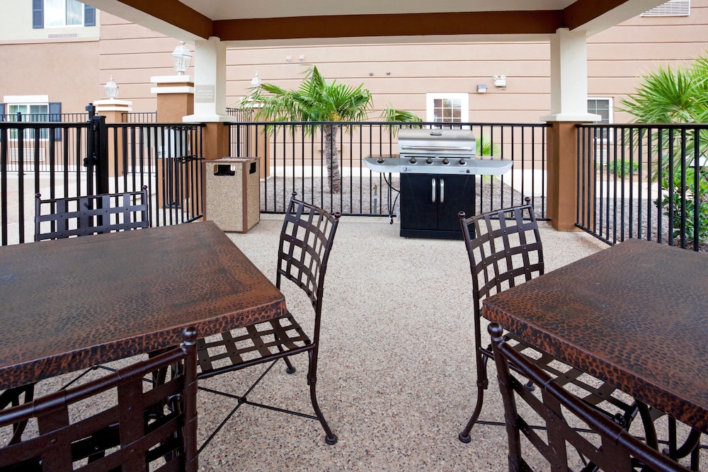 Candlewood Suites San Antonio Downtown 37/43