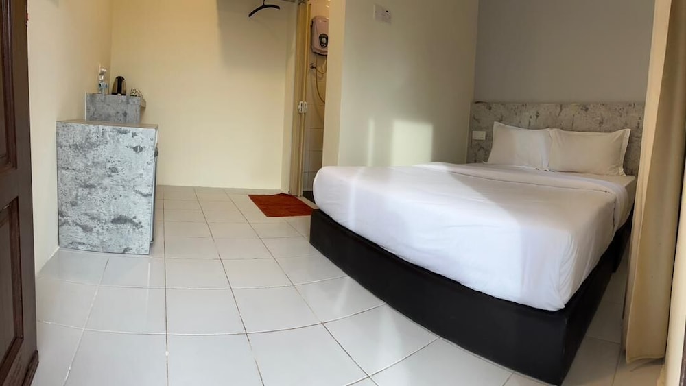 غرفة قياسية بسرير كوين بإطلالة على المسبح، Dlima Beach Inn 5/7