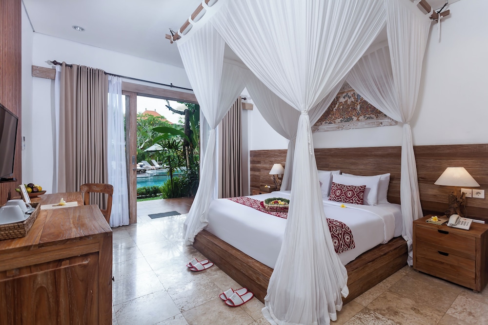 Kailash Suites 2/33