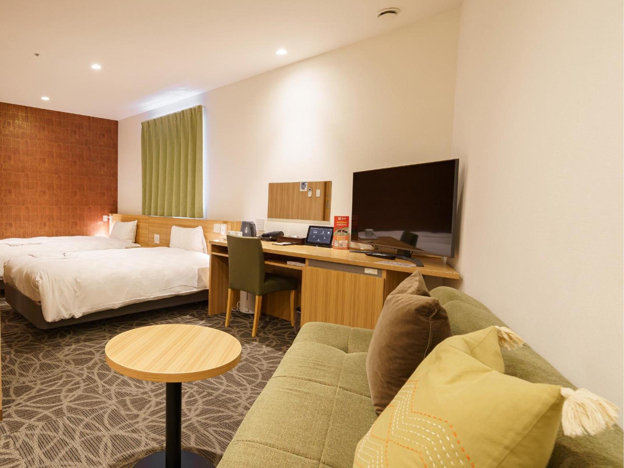 Standard, Twin Beds, Sofa, Sakura Garden Hotel 5/10