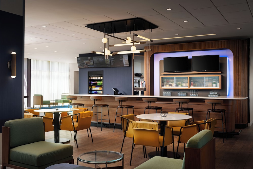 Courtyard by Marriott Lake City 34/50