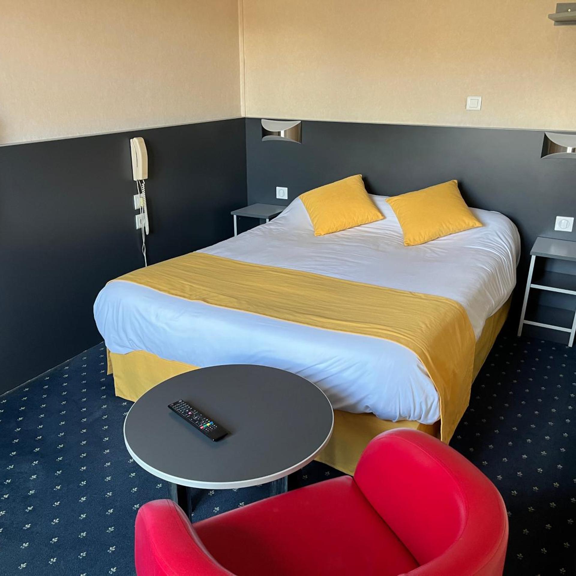 Logis de la Barque (ex Hotel De La Barque) 32/42
