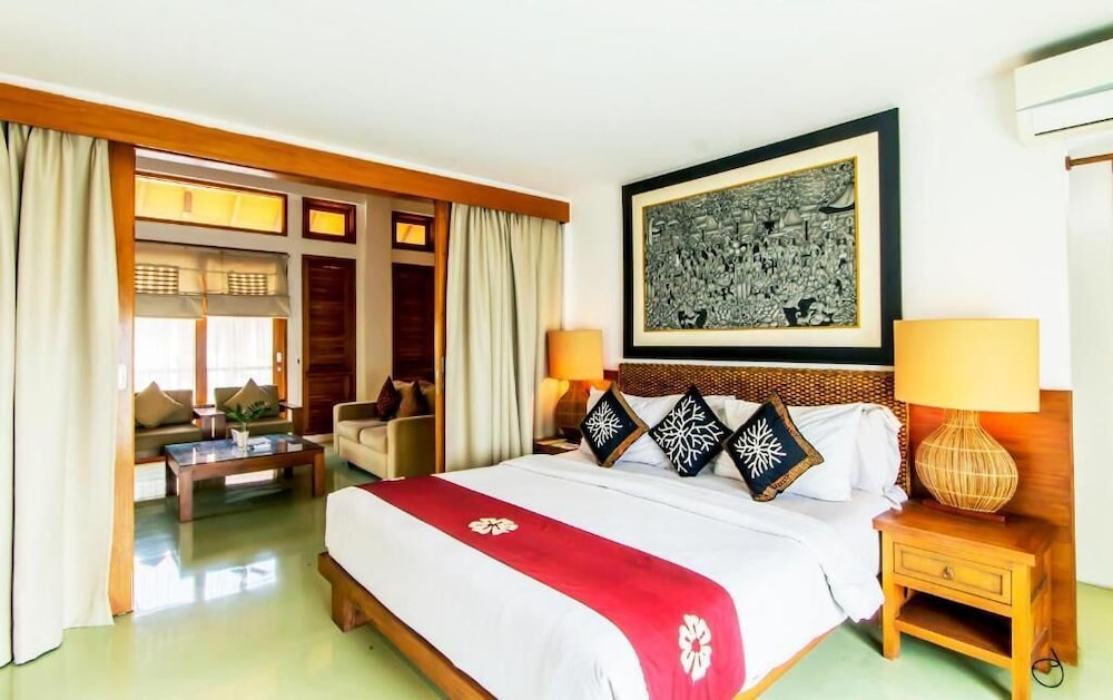 Villa Damar 8/36
