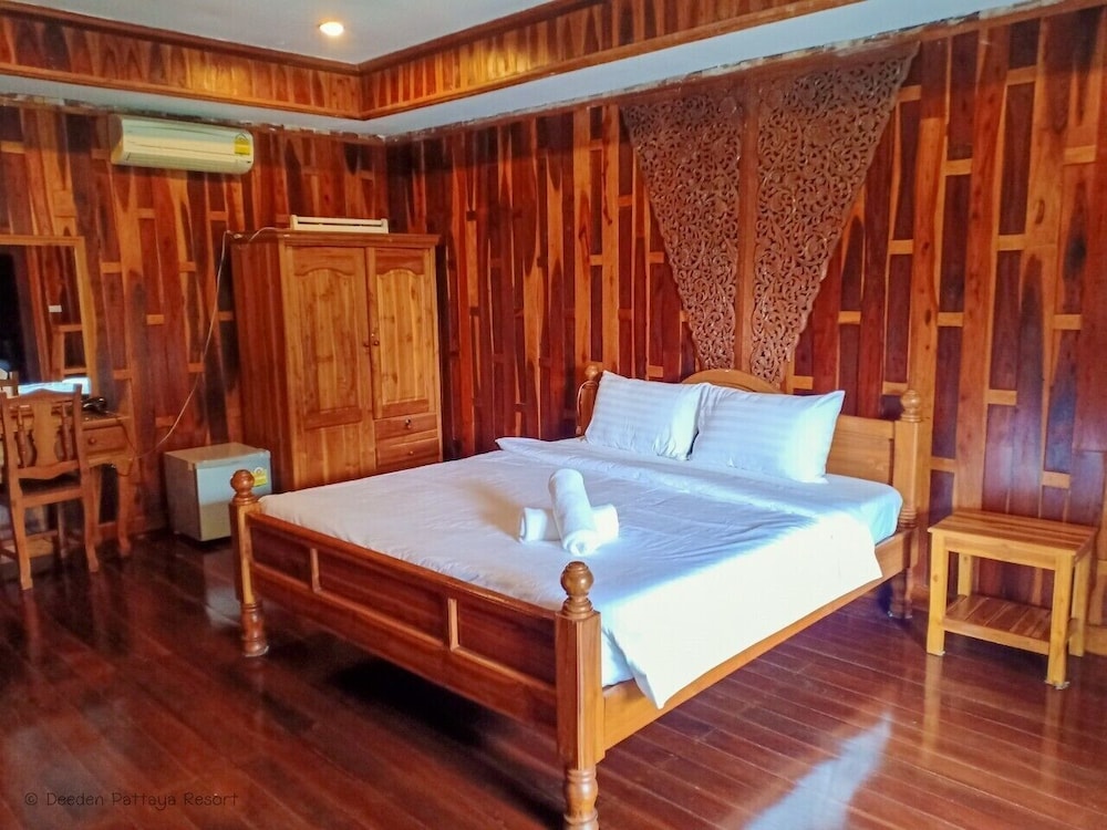 Deeden Pattaya Resort 48/65
