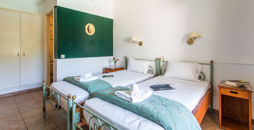 Paradise Inn 19/50