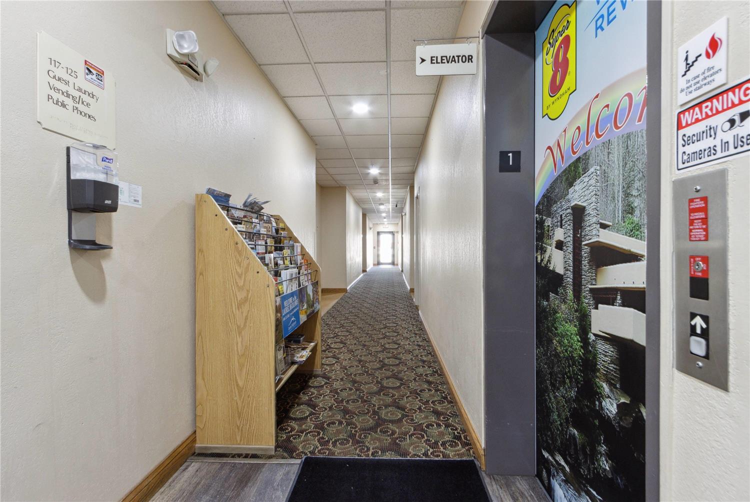 Super 8 by Wyndham Uniontown PA 12/29