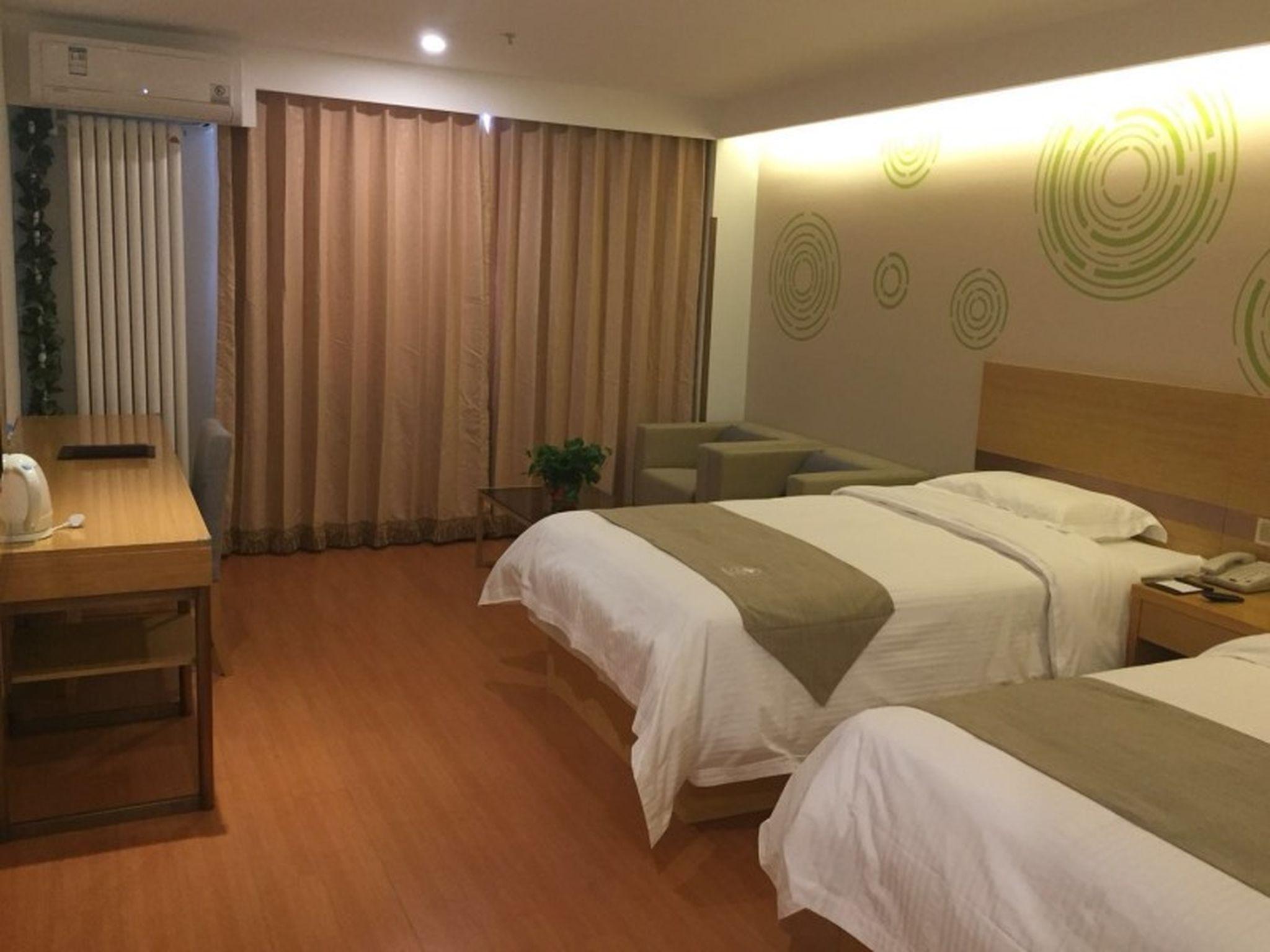 BUSINESS, TWIN BEDS