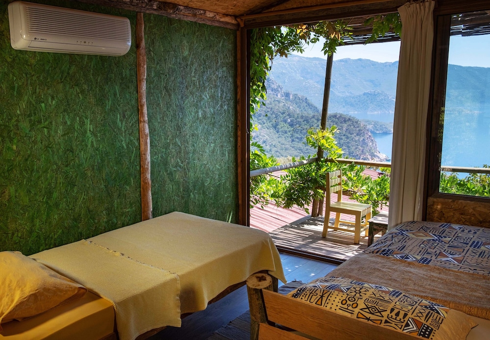Deep Ocean Camping - Adults Only 17/38