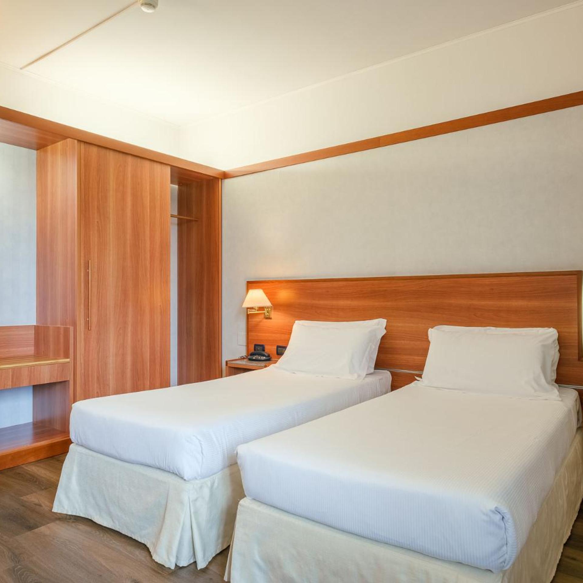 Smart، Shg Hotel Bologna 8/10