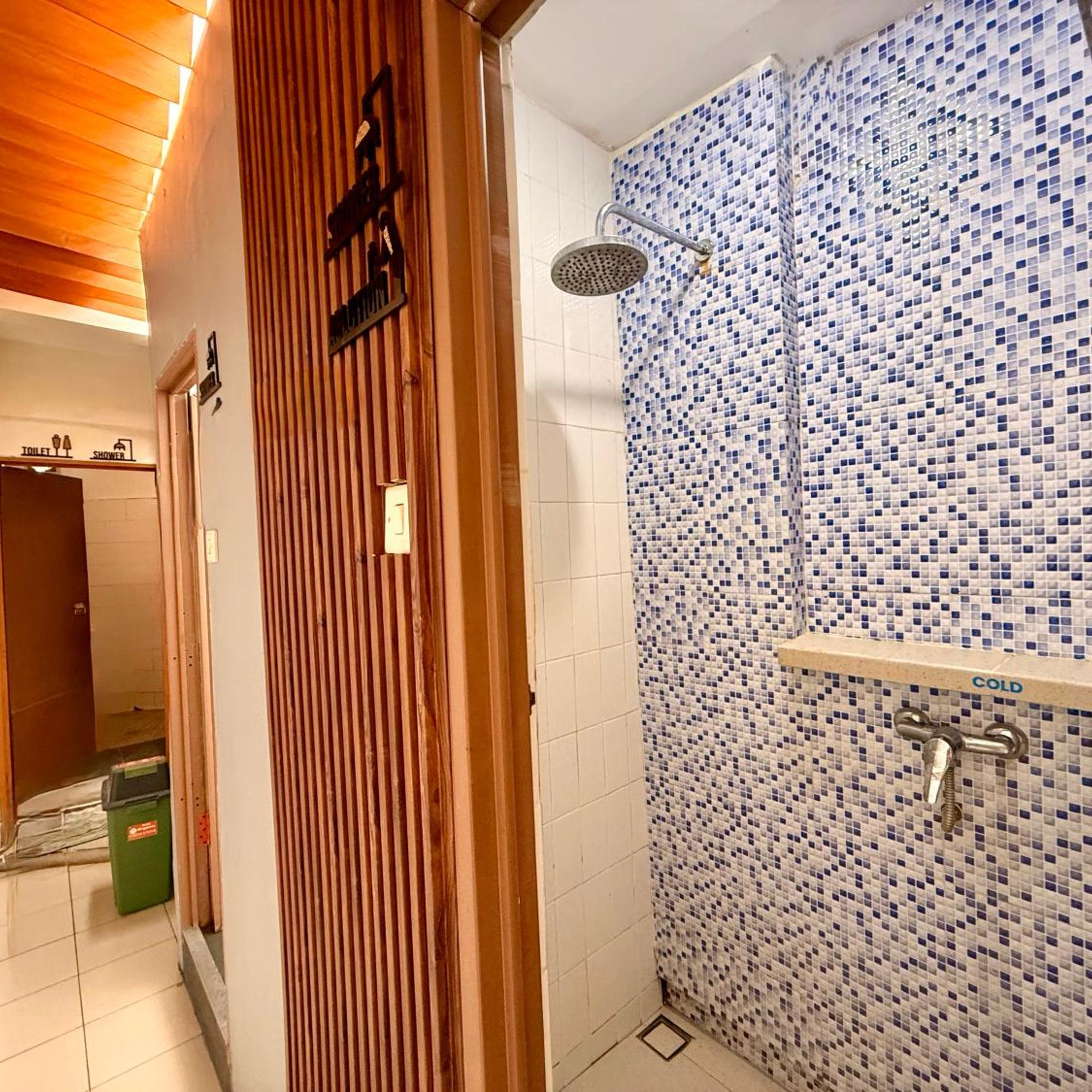 Buton Backpaker Lodge - Hostel 60/60