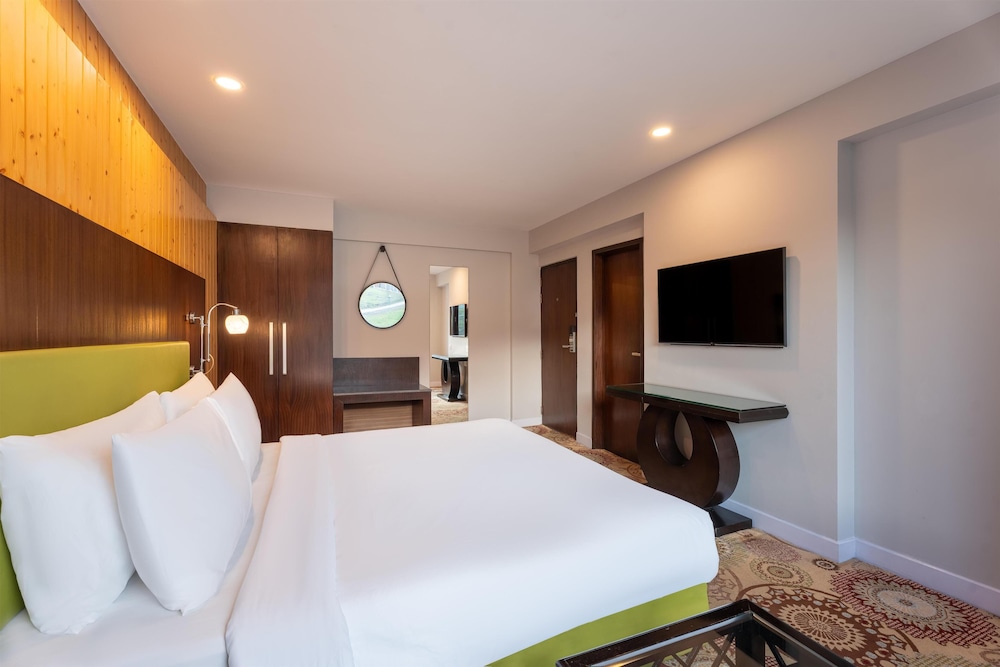 Country Inn & Suites by Radisson, Sonamarg 10/50