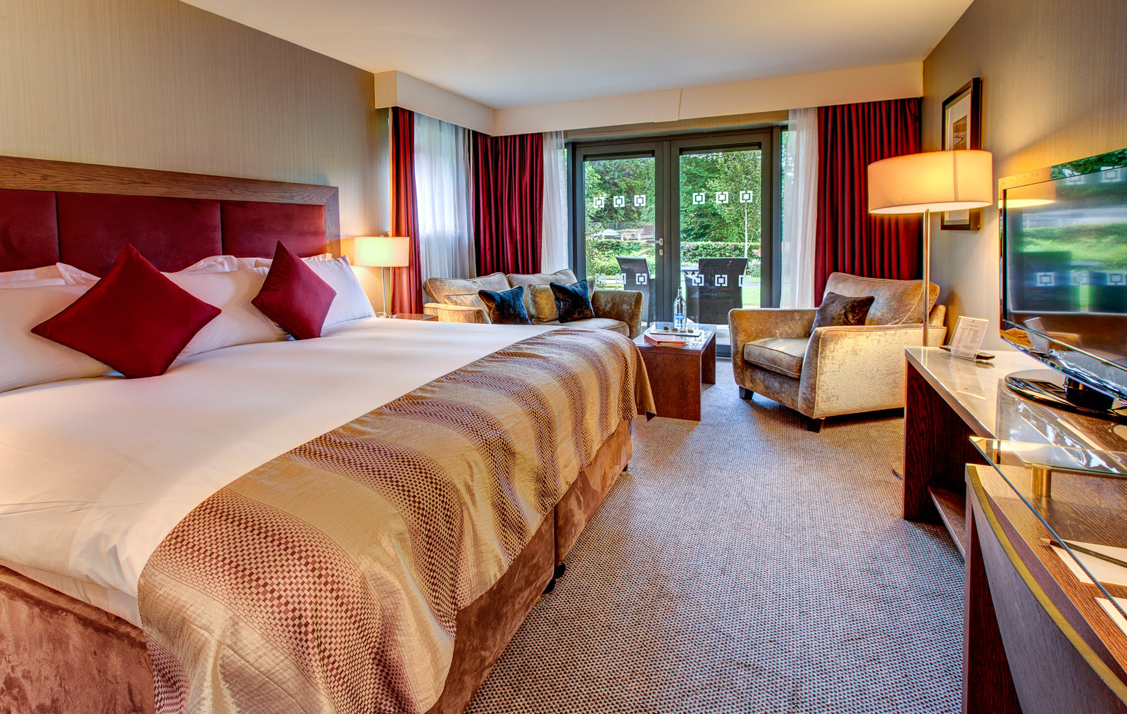 Superior, King Bed