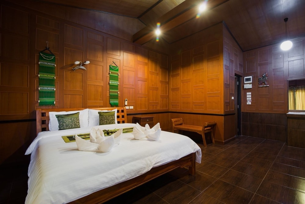 Baan Baitan Resort 26/64