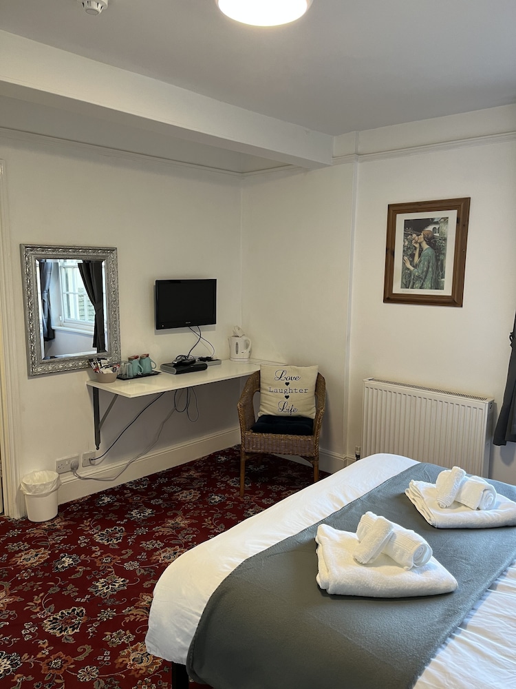 The Castle Hotel 20/30