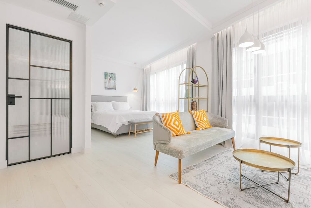 Ototo Luxury Living 19/50