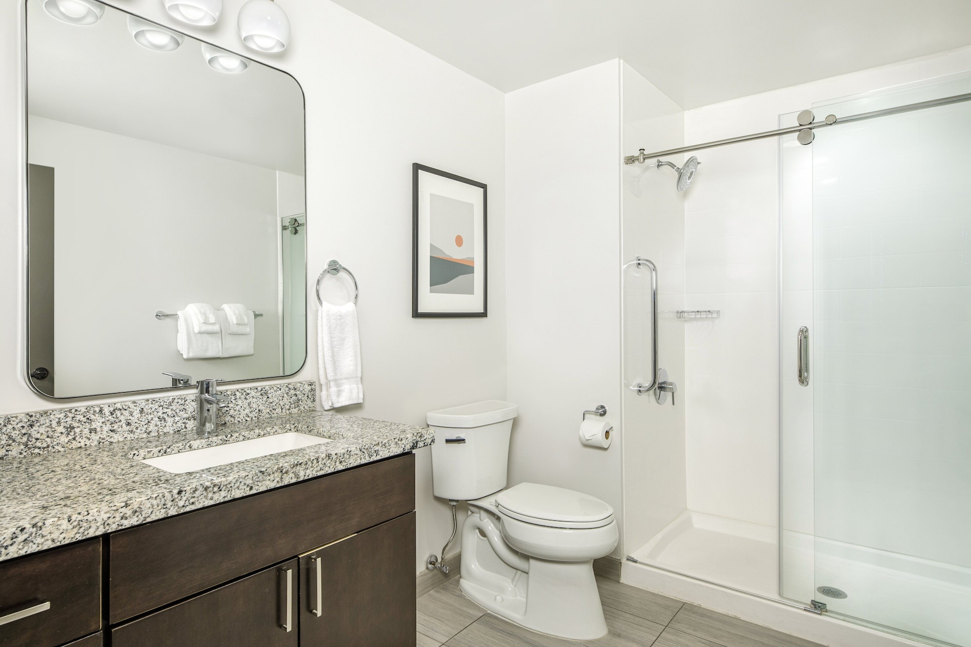 One Bedroom Suite (1BR)