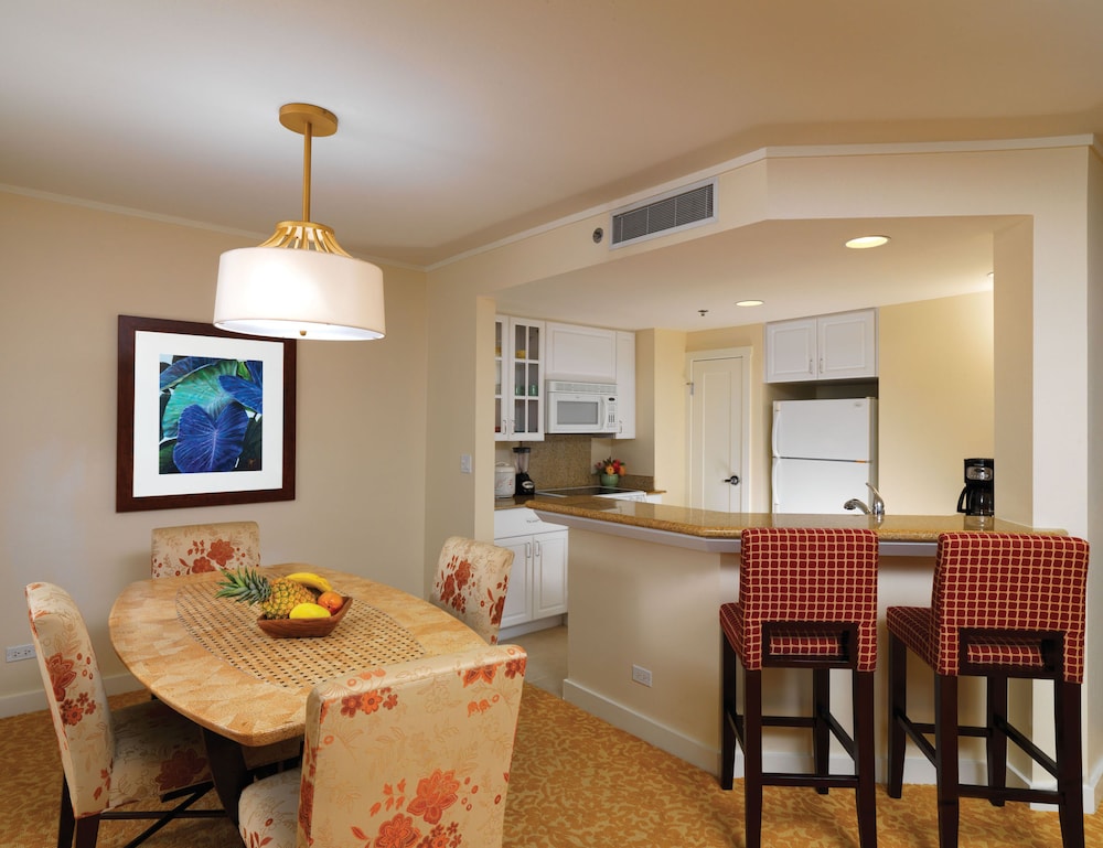 Hilton Grand Vacations Club at Hilton Hawaiian Village 44/50