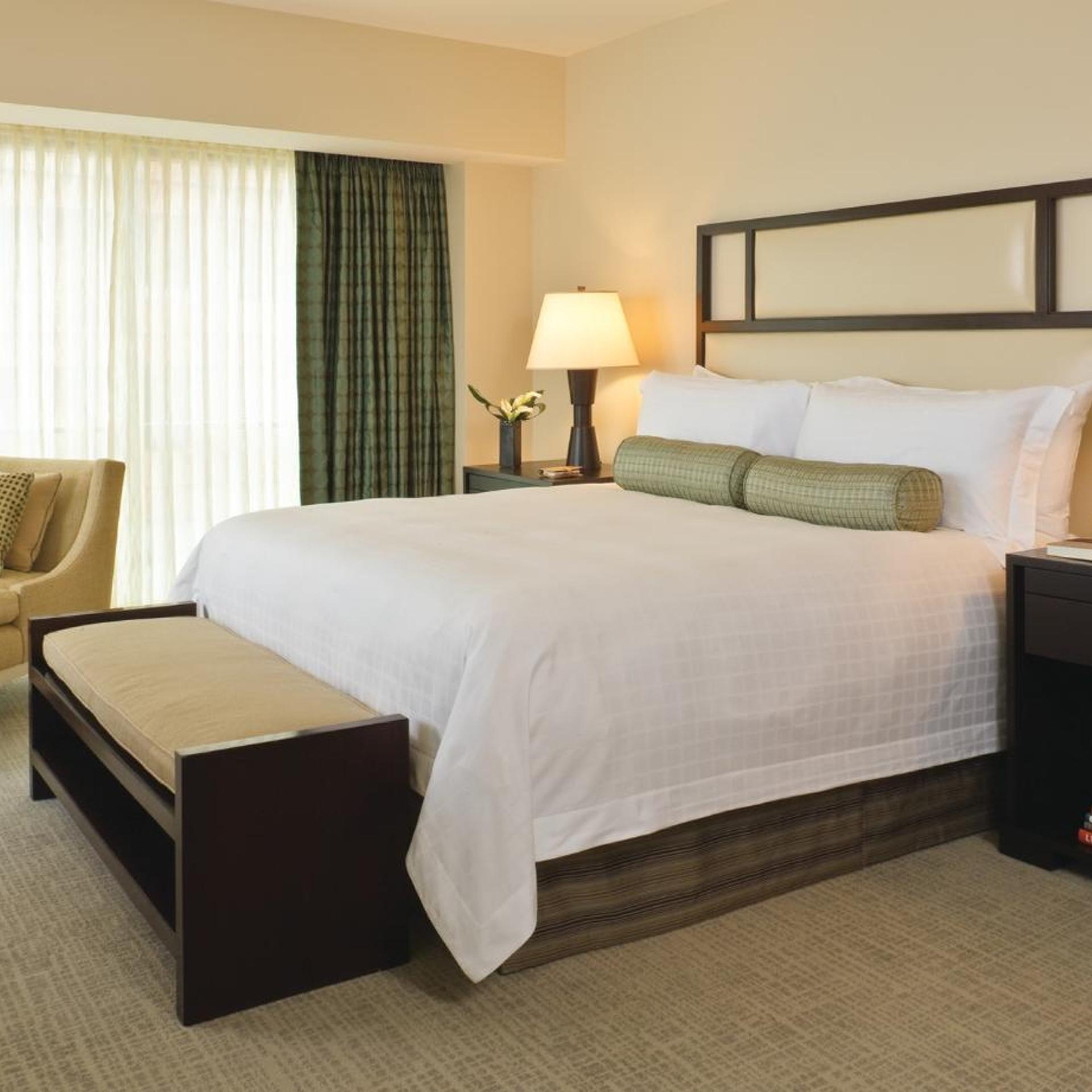 Governor, Suite