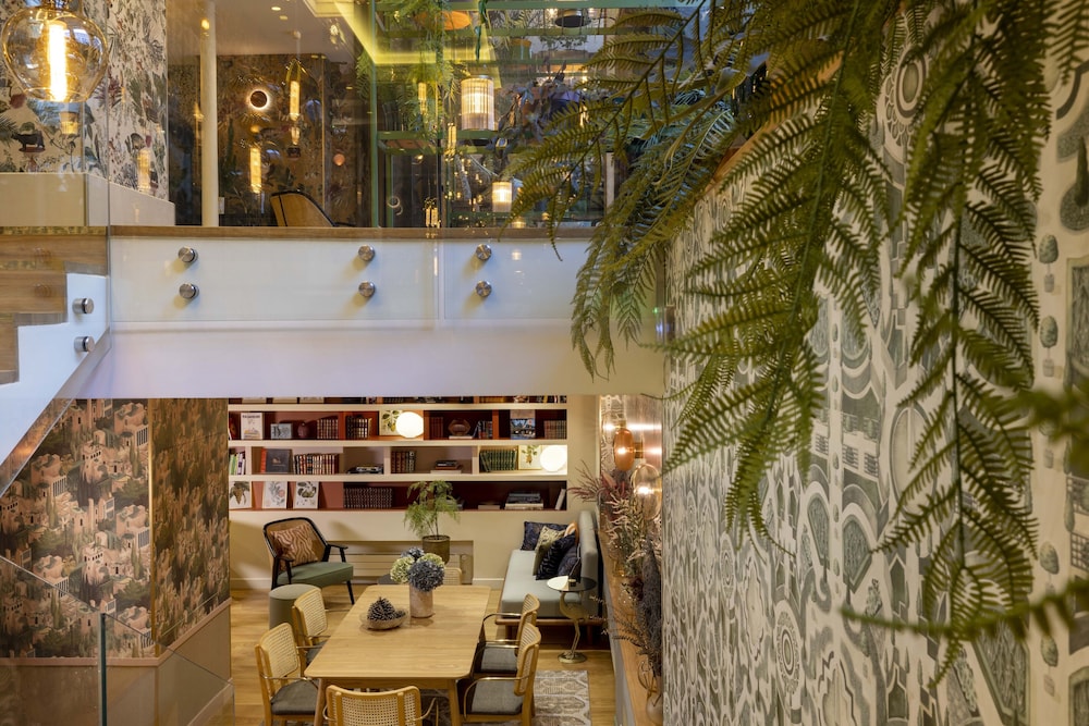 Hotel Jardin de Cluny