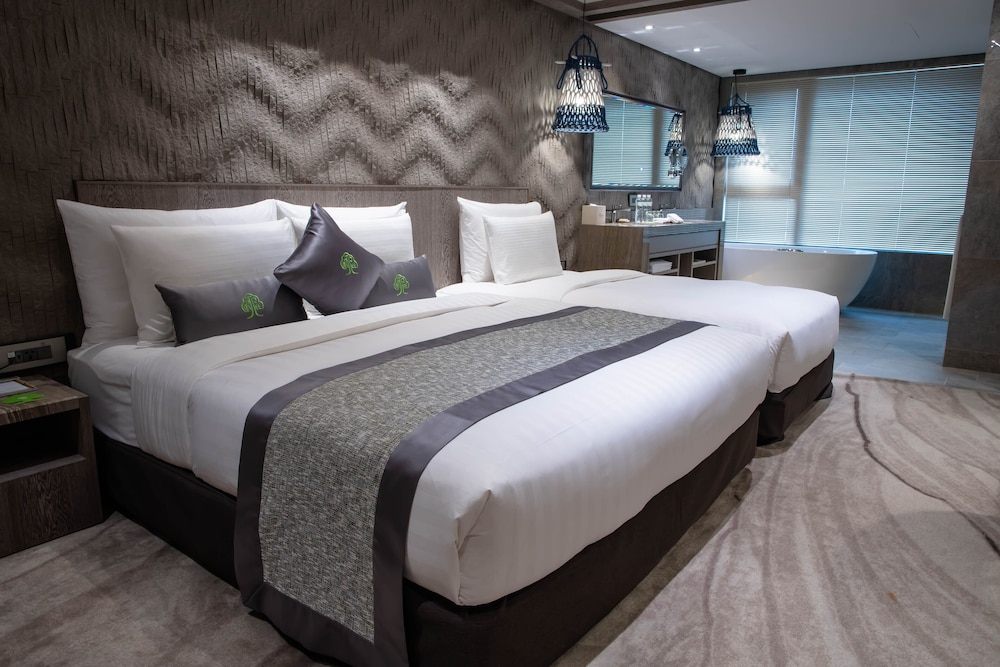 ARTREE HOTEL 16/65