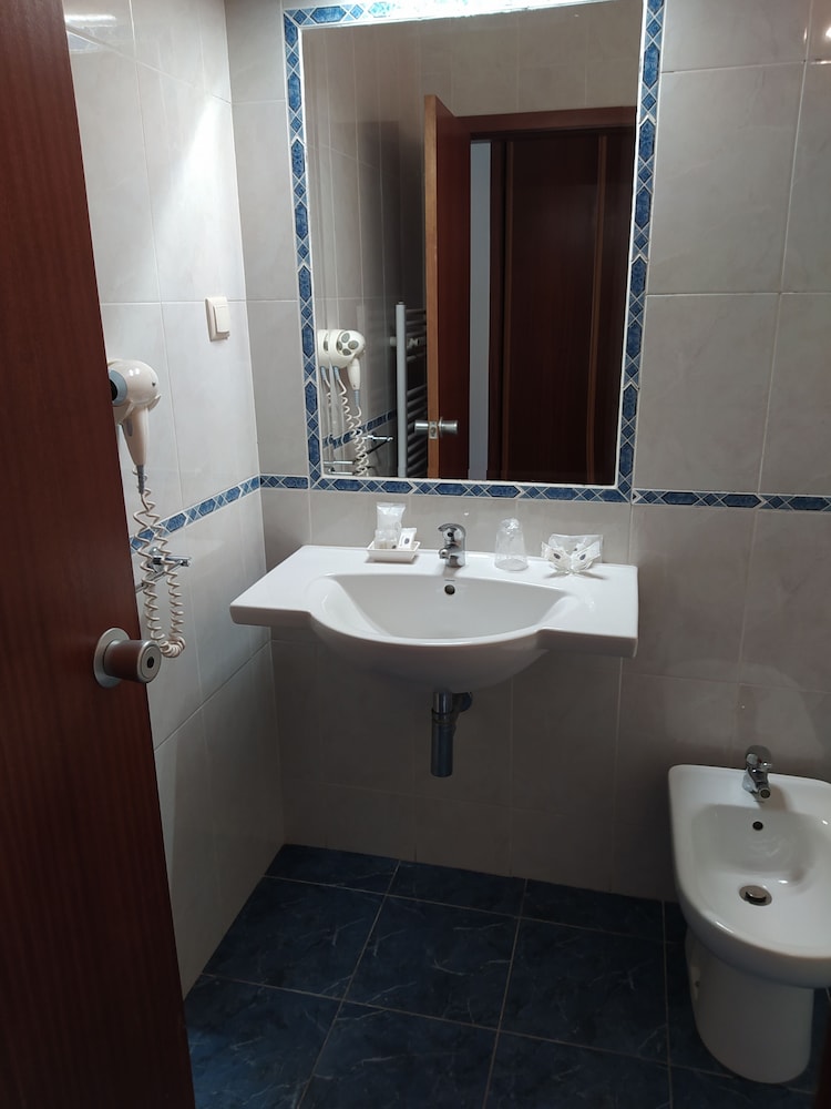 HOTEL LOURO 8/69