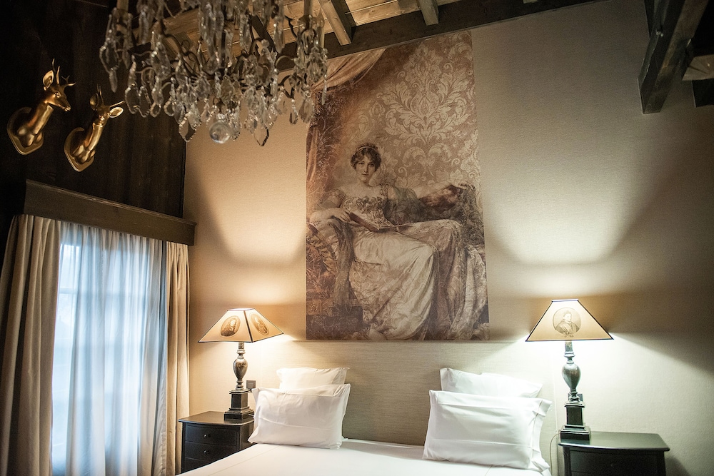 Chalet Hotel Le Castel 50/74