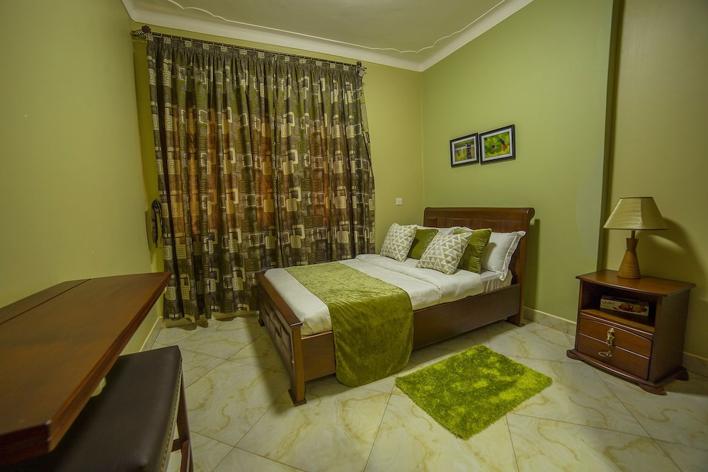 Greens Guest Homes 7/48