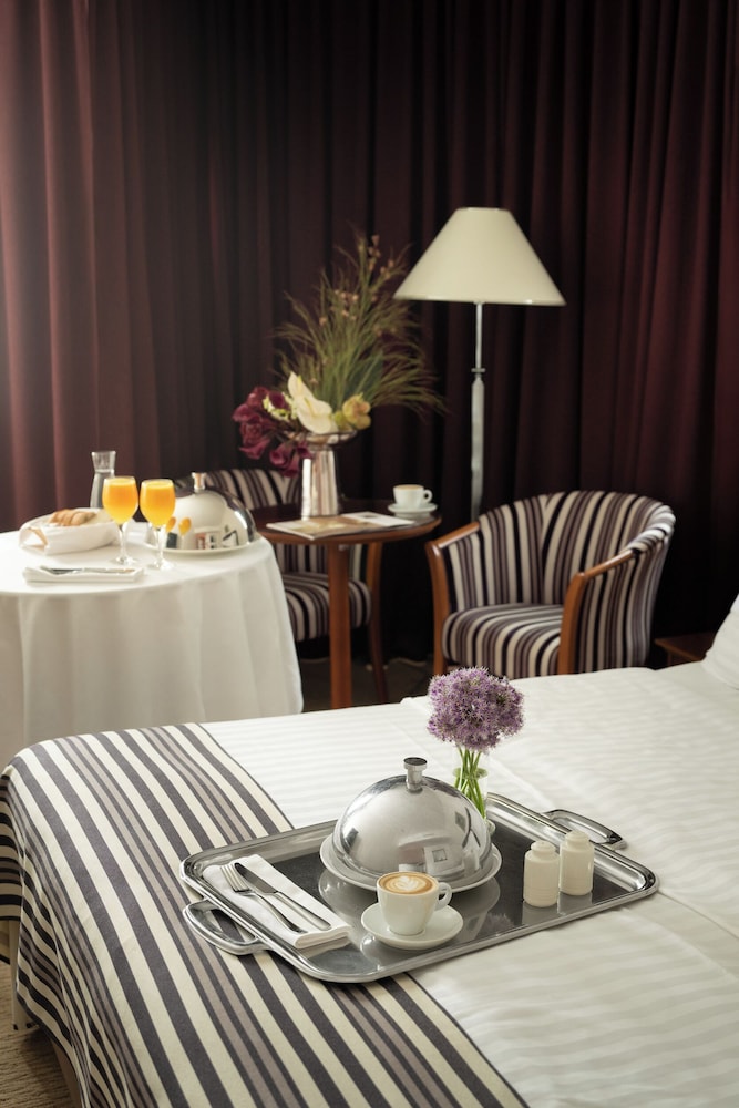 Hotel Dubrovnik 51/60