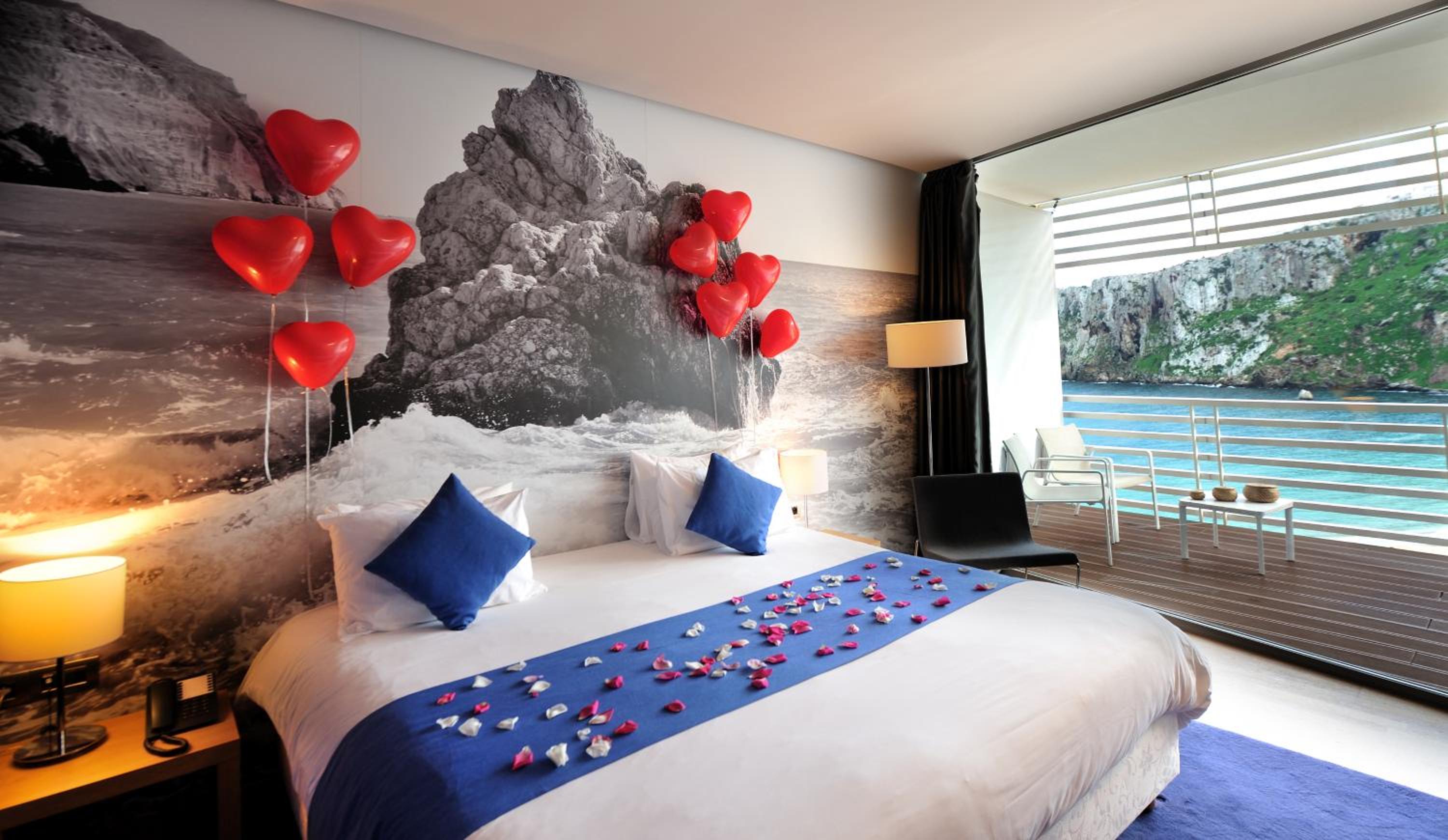 Standard, Double Bed, Sea Front, Balcony