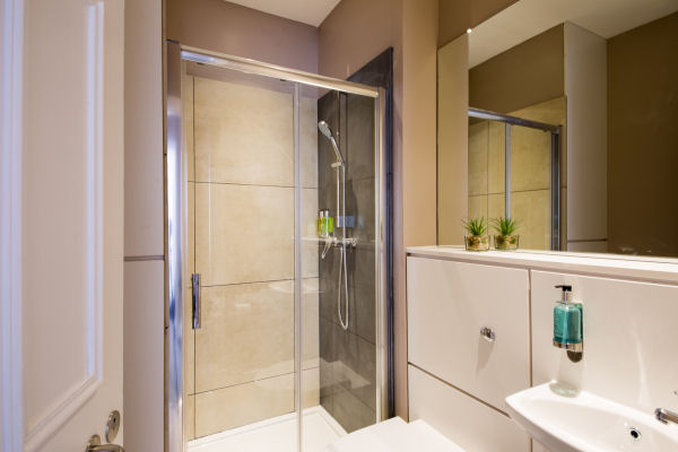 The Spires Serviced Apartments Edinburgh 23/24