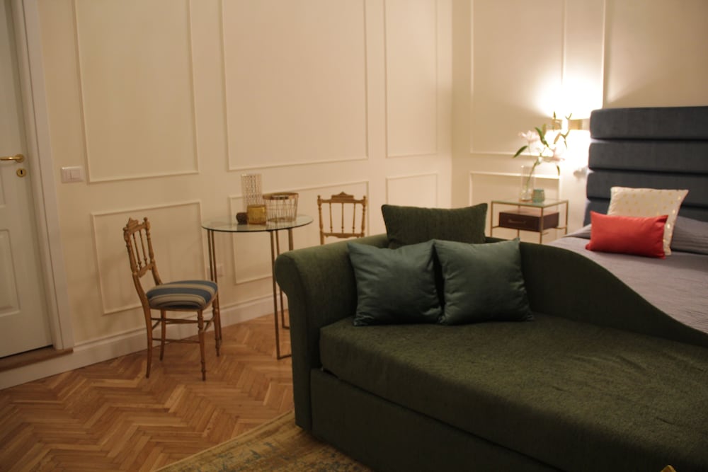Ingrami Suites 48/72