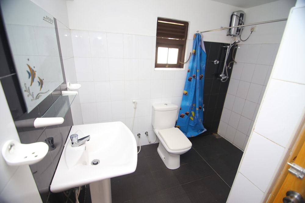 Thilaka City Hotel 38/44