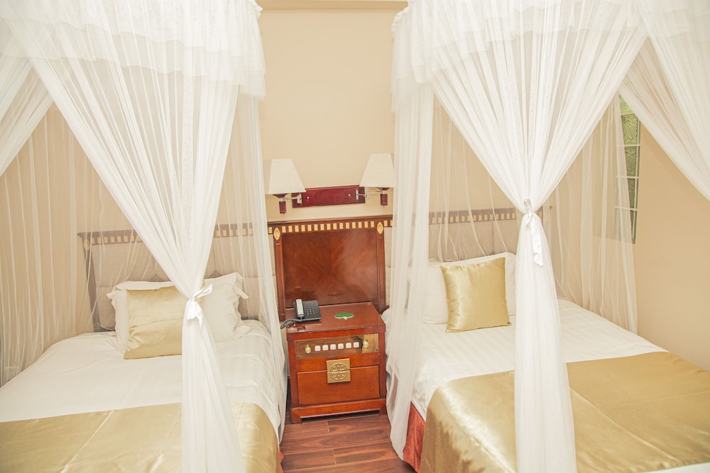 Best Western Plus Paramount Hotel 14/44