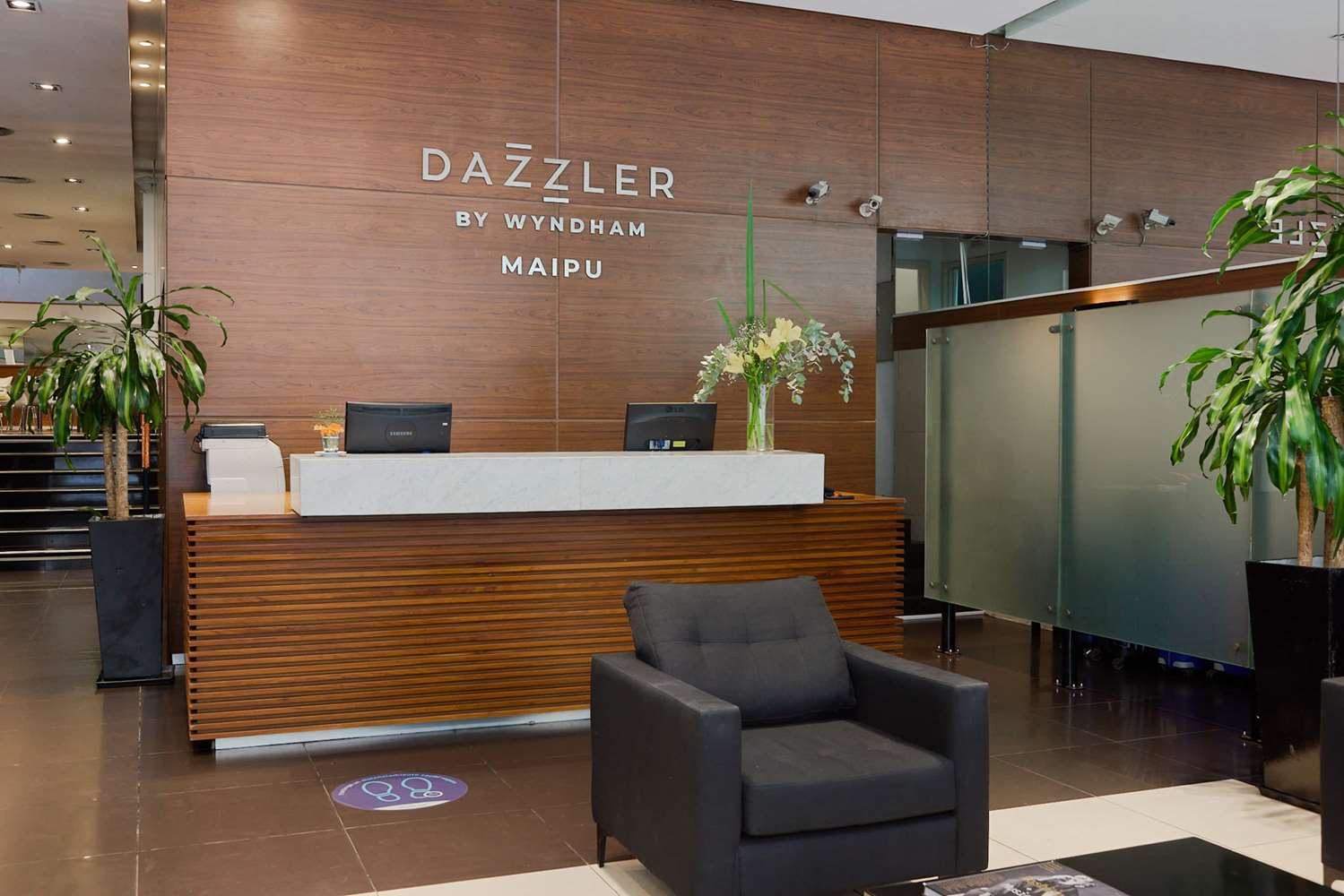 Dazzler by Wyndham Buenos Aires Maipu 7/76