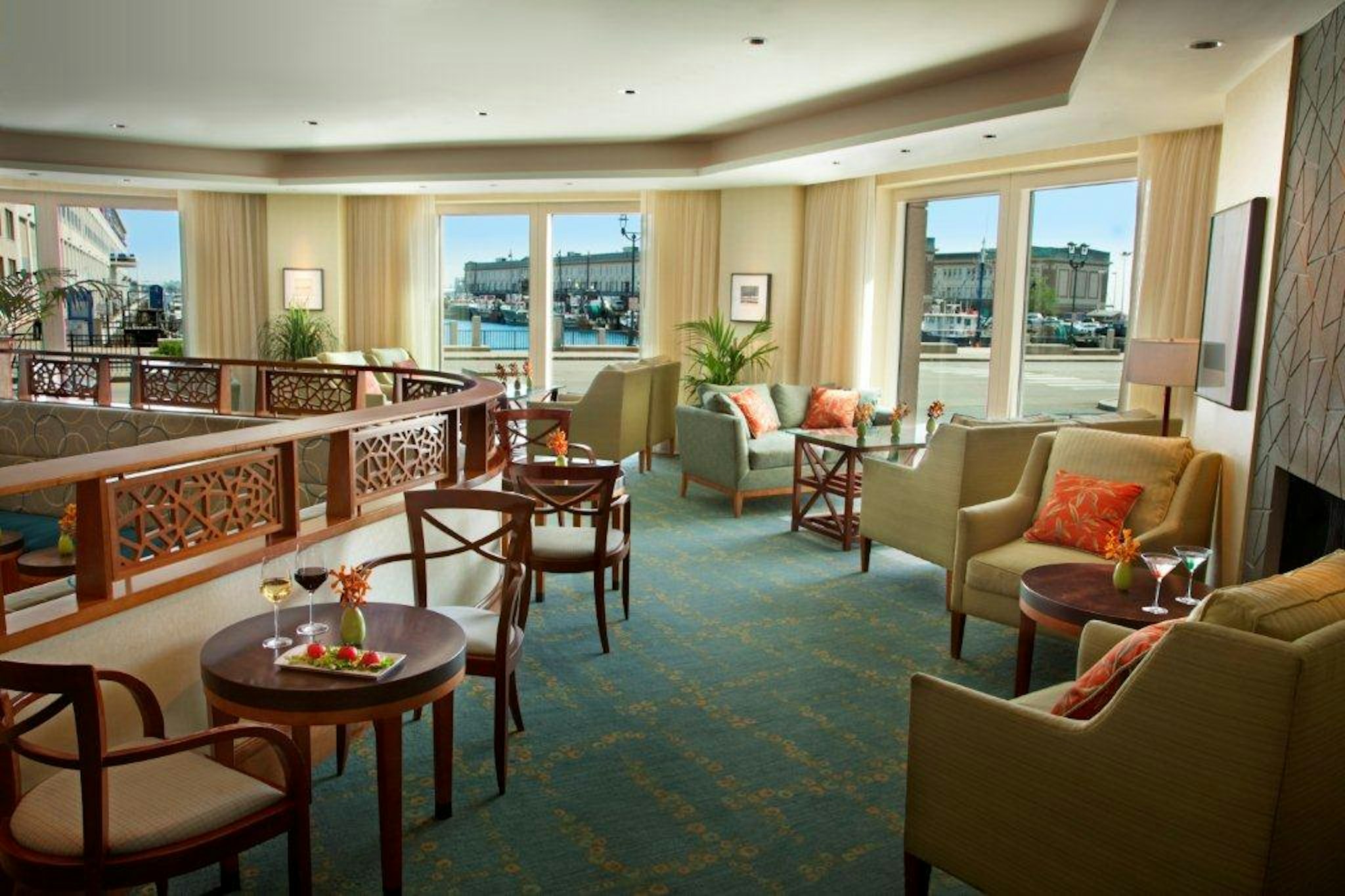 Seaport Hotel 36/46