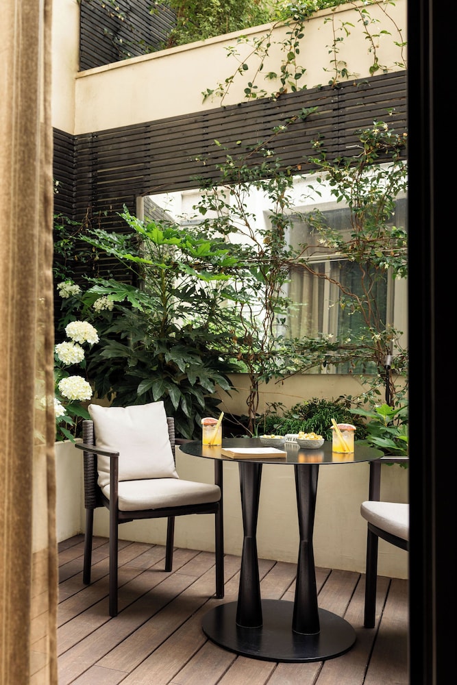 Hotel Dame des Arts 31/50
