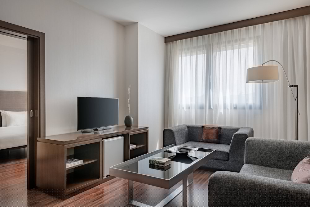 AC Hotel Bologna by Marriott 38/77