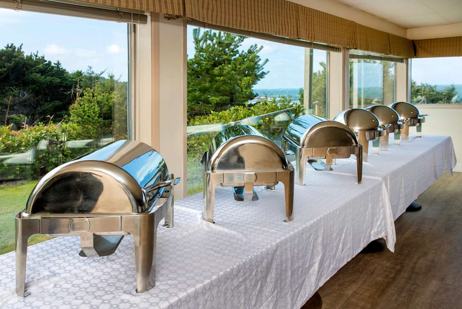 Clarion Inn Surfrider Resort 6/25