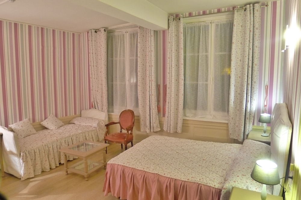 Hotel de la Banniere de France 30/50