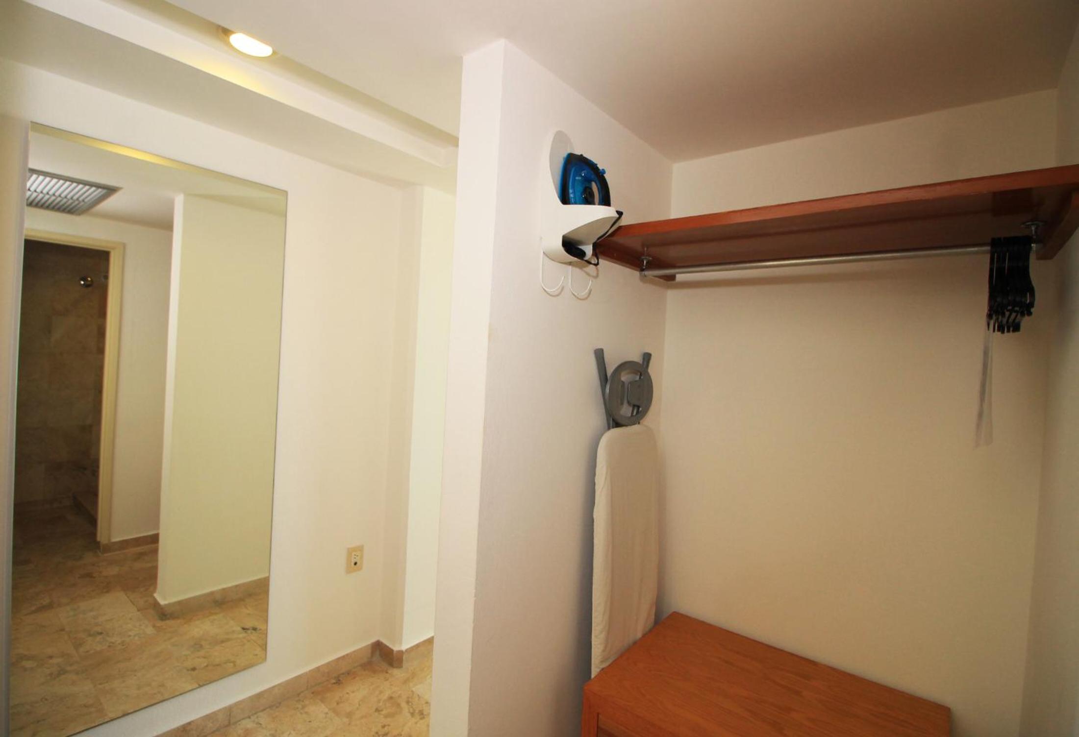 غرفة بسريرين منفصلين بإطلالة على البحر، Rivoli Select Hotel 5/7