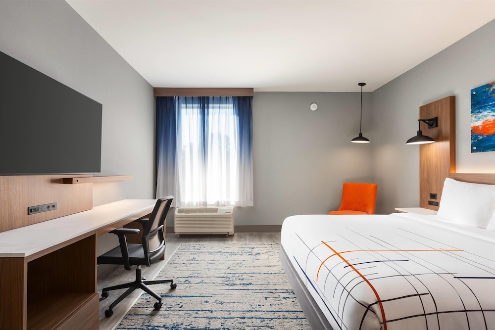 Hawthorn Extended Stay by Wyndham Mount Laurel / Moorestown 15/57