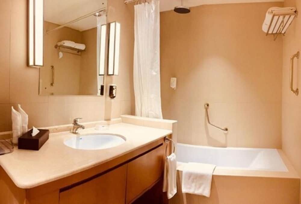 Levatio Suites Muscat, a member of Radisson Individuals 20/68