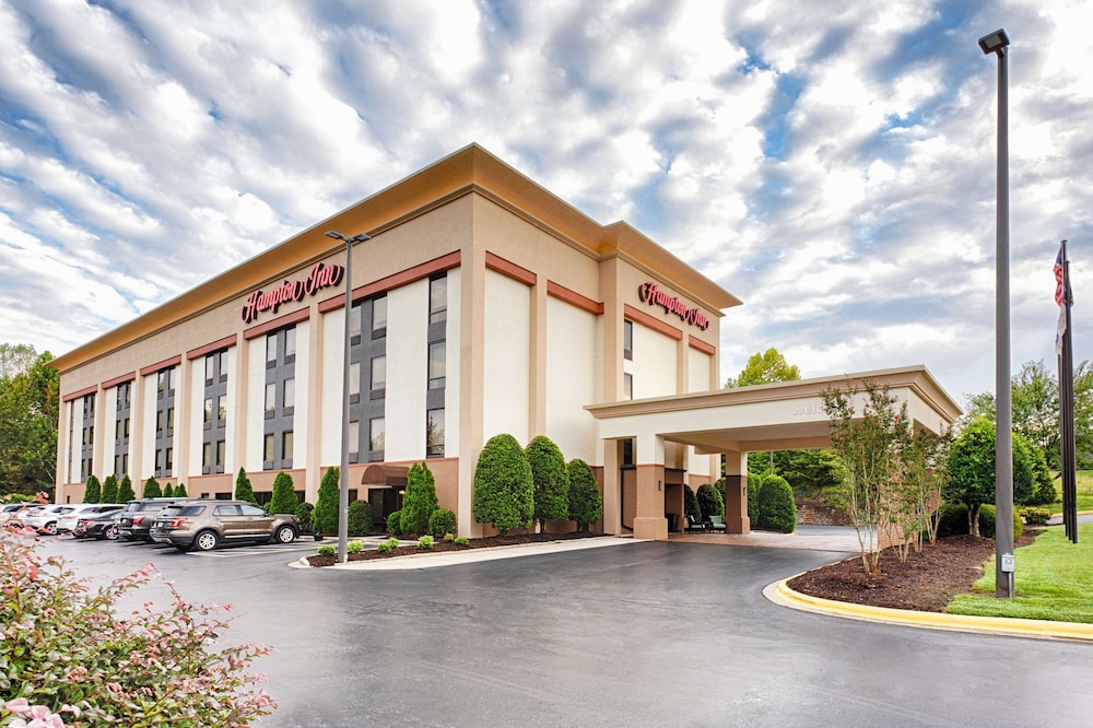 Hampton Inn Morganton 3/39