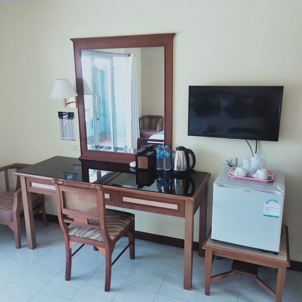 Alisa Hotel Aonang 40/50