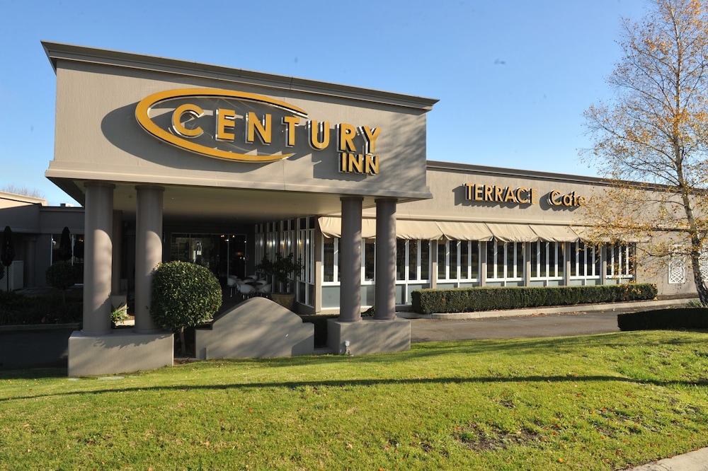 Century Inn 55/57