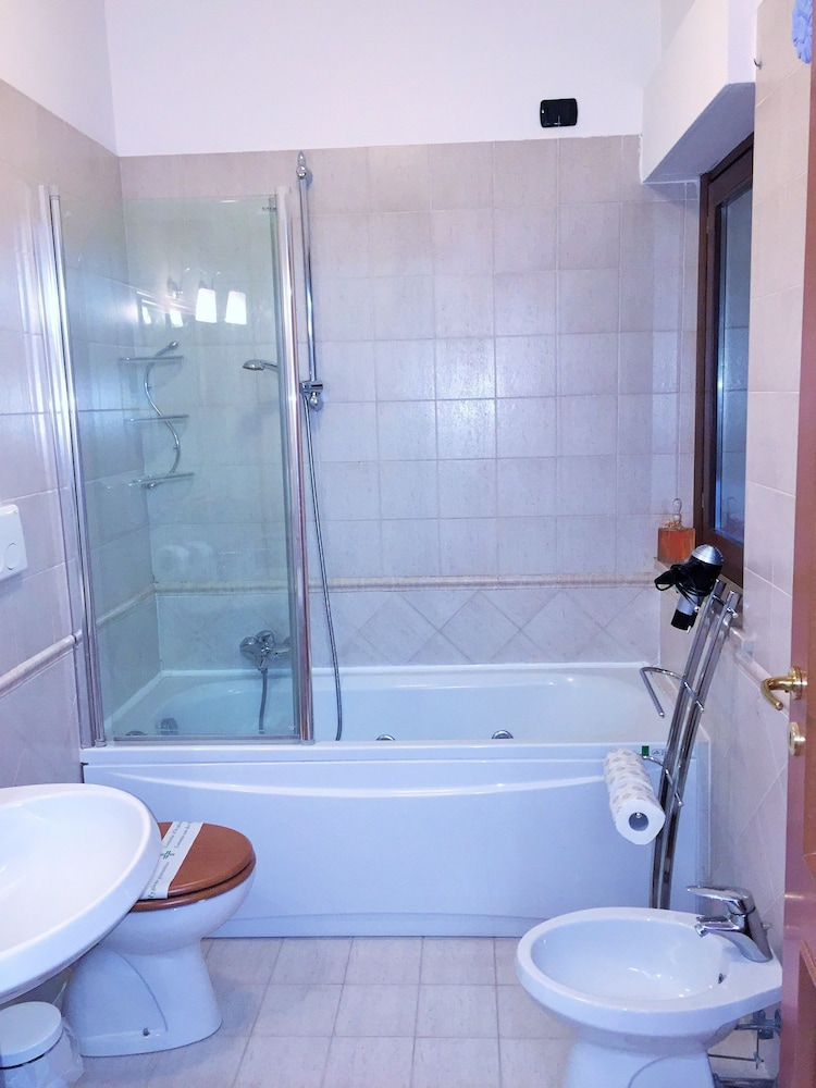 Domus Al Parco Guest House 42/47